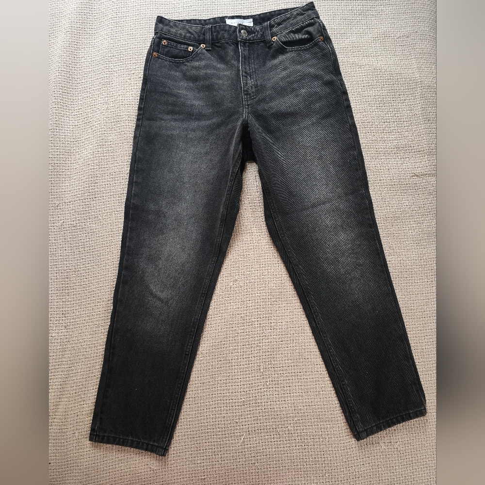 TOPSHOP STRAIGHT LEG MOM JEAN